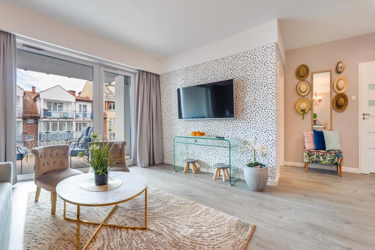 Apartamenty Sun & Snow Nadmorskie Tarasy Z Basenem Kołobrzeg Buitenkant foto
