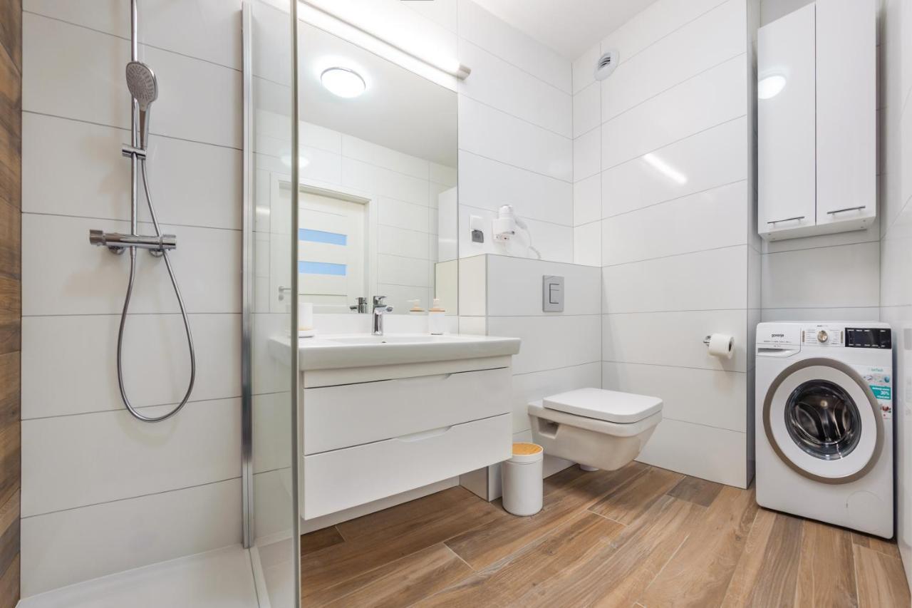Apartamenty Sun & Snow Nadmorskie Tarasy Z Basenem Kołobrzeg Buitenkant foto