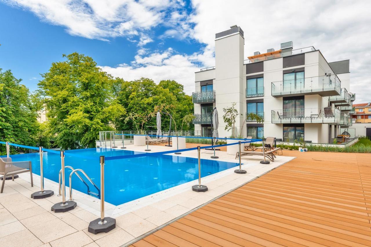 Apartamenty Sun & Snow Nadmorskie Tarasy Z Basenem Kołobrzeg Buitenkant foto