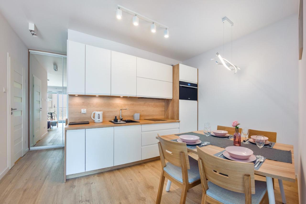 Apartamenty Sun & Snow Nadmorskie Tarasy Z Basenem Kołobrzeg Buitenkant foto